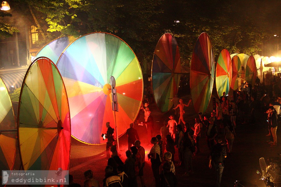 2014-07-11 Compagnie Off - Les Roues de Couleurs (Deventer Op Stelten) 008